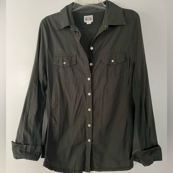 Converse green button down top as seen on Haley in The Vampire Diaries - Picture 3 of 9